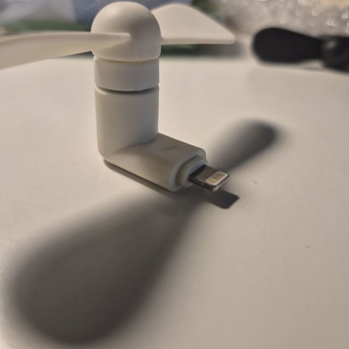 Mini Lightning Fan for iPhone and iPad new