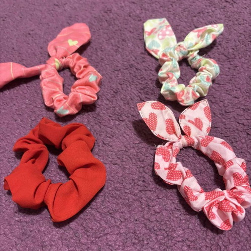 Scrunchies new, set