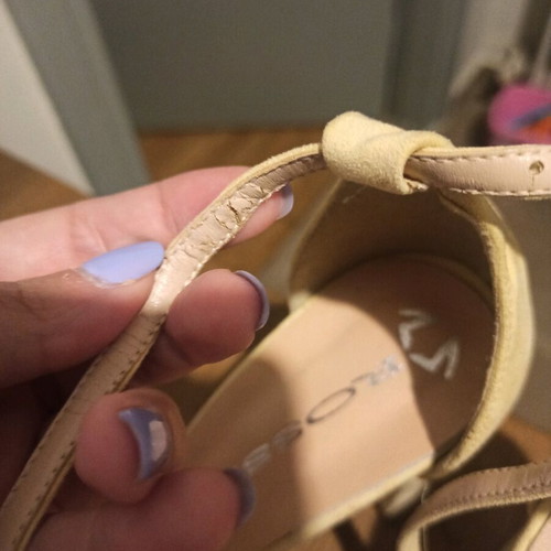Rossi suede sandals size 39 like new, yellow