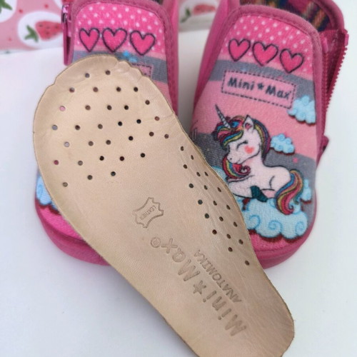 Mini Max kids anatomical slippers No. 23 like new, pink with unicorn