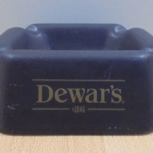 Dewar's scotch whisky old promotional ceramic ashtray used