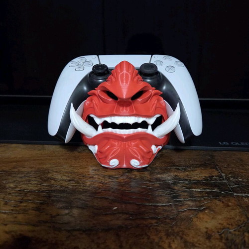 Ps5 Dualsense Stand Oni Mask like new