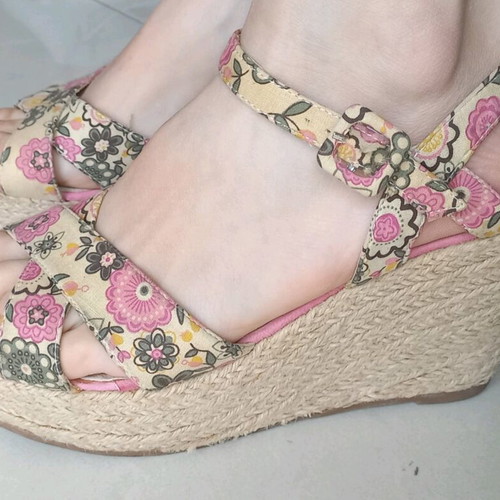 Fabric platform sandals used size 39 pink with flowers