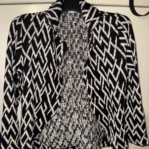 Black and White Geometric Knit Jacket New Size Medium