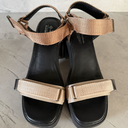 Call It Spring B.E.D Light Gold & Black Platform Sandals size 38 like new