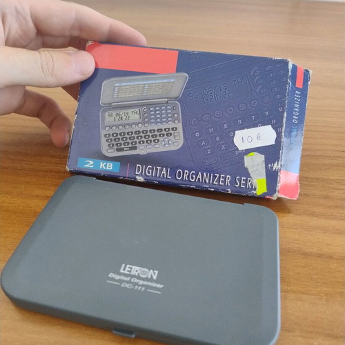 Digital organizer like new in original packaging