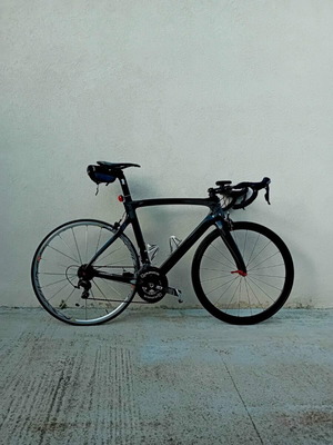Pinarello F8 Dogma road bike, carbon frame, 11-speed Shimano 105