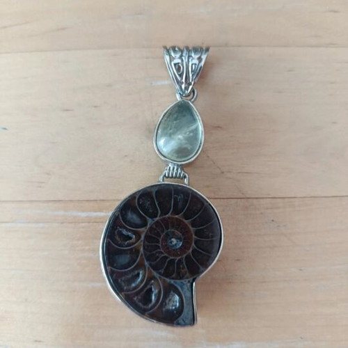 Pendant with ammonite and moonstone like new