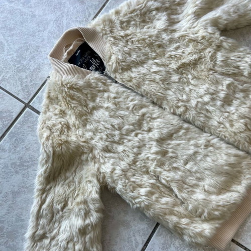 Fur jacket excellent condition, size M, white