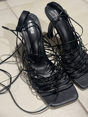 Migato black strappy platform sandals size 39