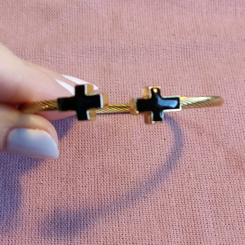 Stainless steel bracelet used, gold color with cross design