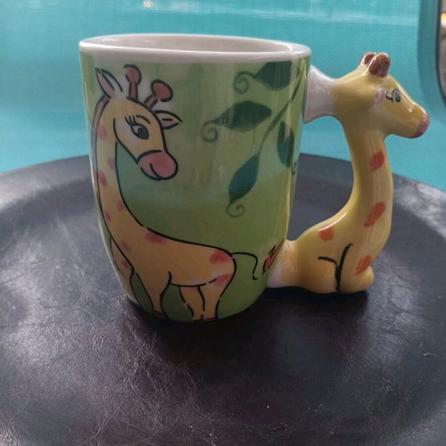 Giraffe mug like new