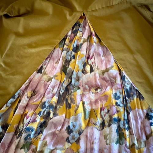 Madame Shoushou vintage coat like new, size Large