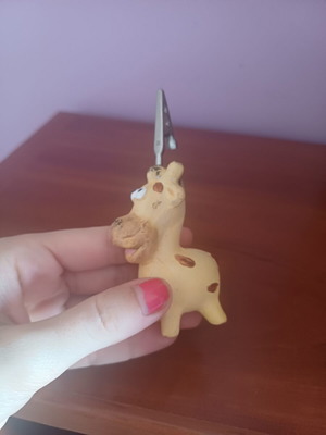 Giraffe memo and photo holder decorative stand