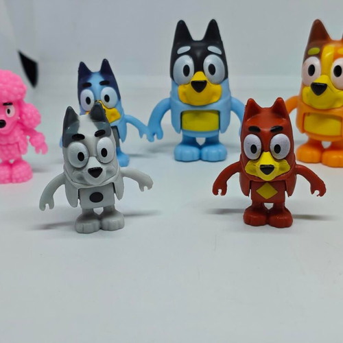 Bluey figures set of 7 like new