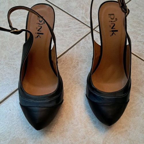 Pink Woman sandals No39 like new with small defect and replacement heels