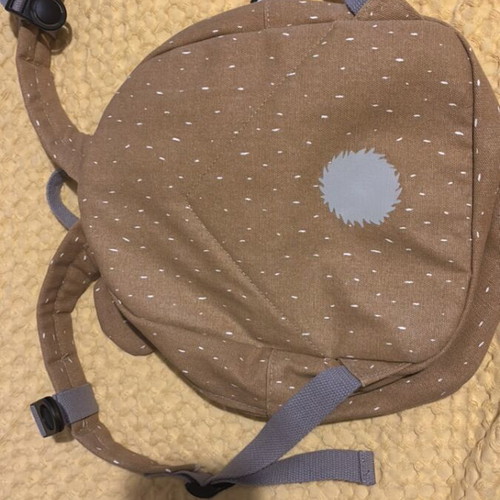 Backpack like new, yellow color