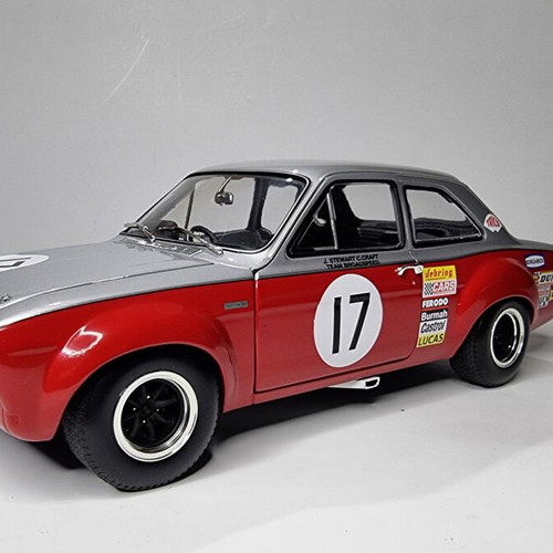 Minichamps Ford Escort Mk1 Team Broadspeed RAC TT Silverstone 1970 Model 1:18 new