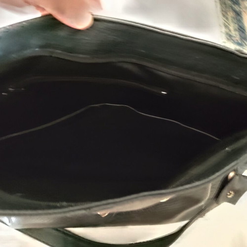 Ladies shoulder bag used, faux leather, black, spacious with zipper