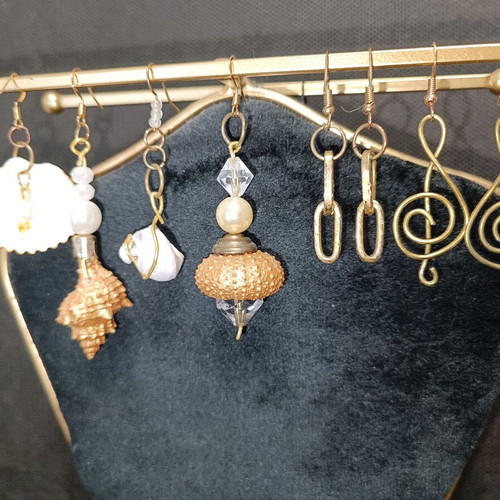 Handmade earrings new from shells, pearls, crystals and bronze
