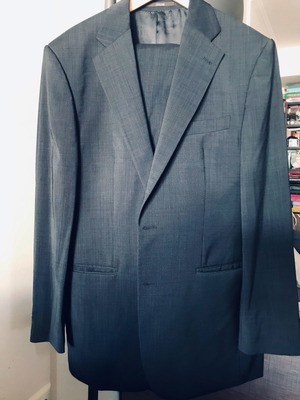 Feraud men's suit used, dark gray, two-button, all-wool luxury