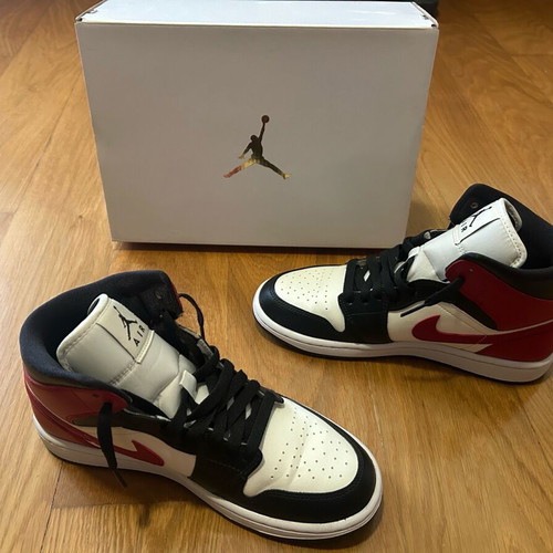Nike Air Jordan 1 No 38.5 like new