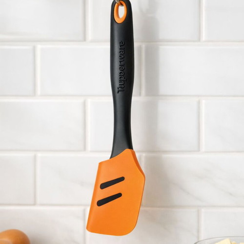 Tupperware Silicone Spatula new, ideal for cooking and baking