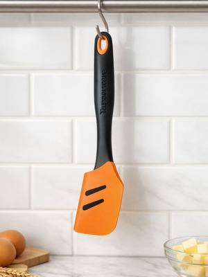 Tupperware Silicone Spatula new, ideal for cooking and baking