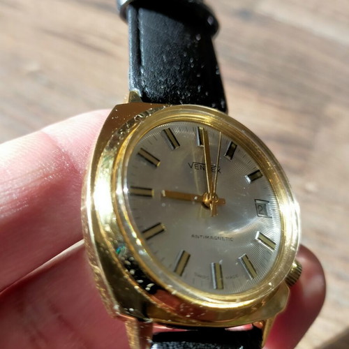Mechanic wristwatch