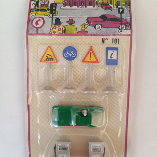 Joy Toy 101 sealed card new condition