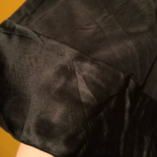 Monton black skirt 100% silk size M/38 like new