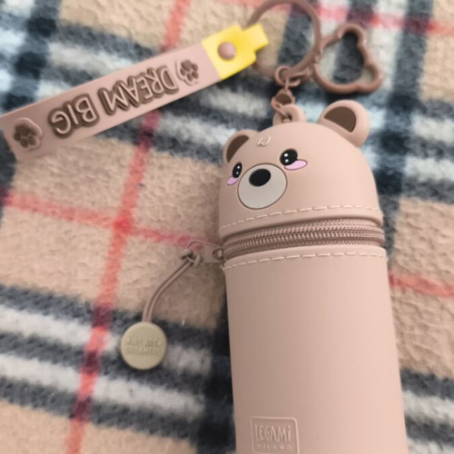 Legami silicone case like new with bear design