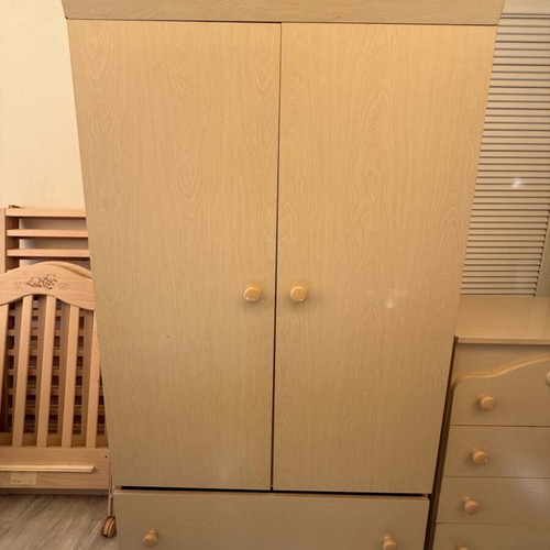 Pali children's bedroom set used, natural wood