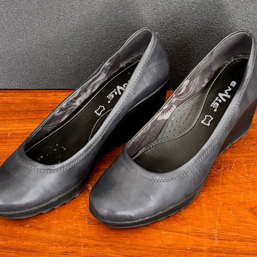 Envie Shoes leather pumps used, size 40, gray