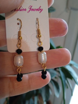 Χειροποίητα σκουλαρίκια με φυσικά μαργαριτάρια καινούργια, μαύρο και χρυσαφί