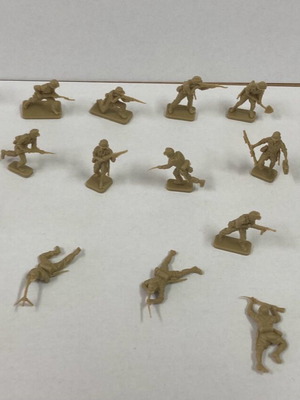 Airfix Afrika Korps WWII 19 μεταχειρισμένα στρατιωτάκια κλίμακα 1:72
