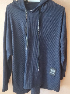 Long-sleeve hoodie sweater like new, blue, sizes M/L