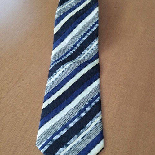 Te di hua lun silk men's tie new in box, navy blue stripes