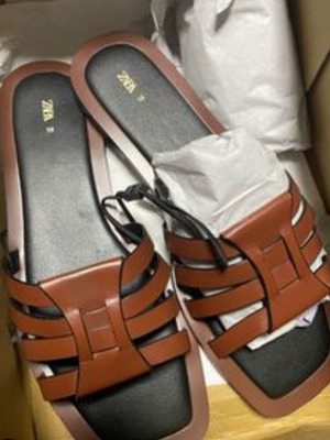 Zara leather brown sandals new, unworn
