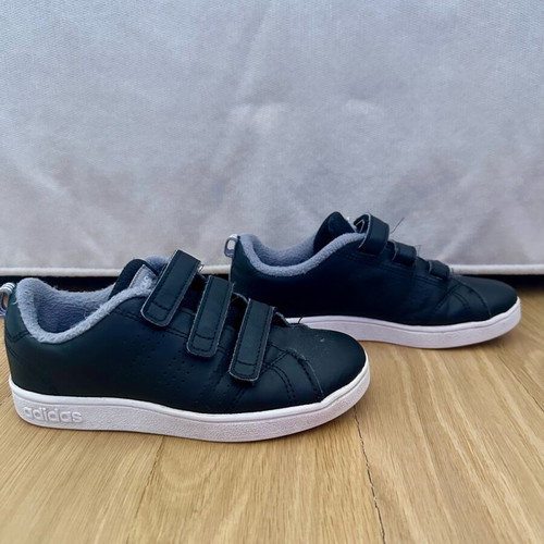 Adidas Kids Sneakers used, size 31, black