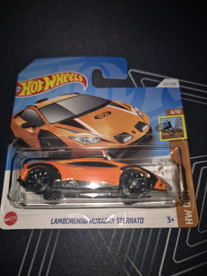 Hot Wheels Lamborghini Huracan Sterrato like new
