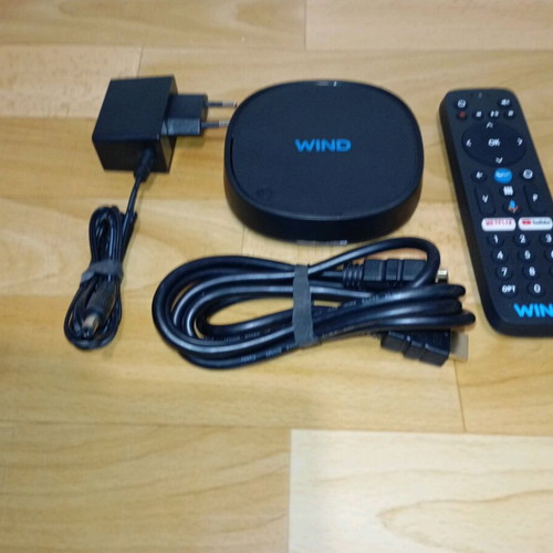Wind Android TV box used, in good condition