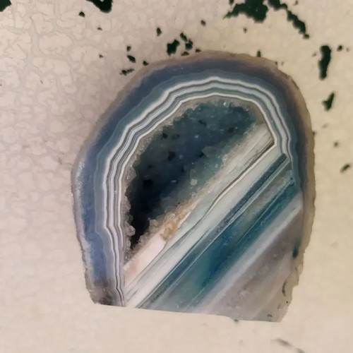 Agate used with blue and turquoise crystals 250 grams