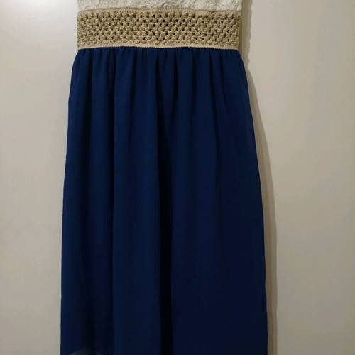 Sleeveless dress like new with white lace bust and blue skirt