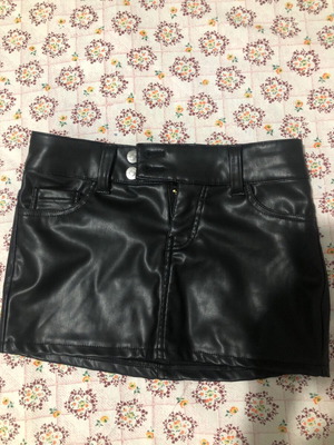 Δερμάτινη mini φούστα H&M καινούργιο, μαύρη, μέγεθος S