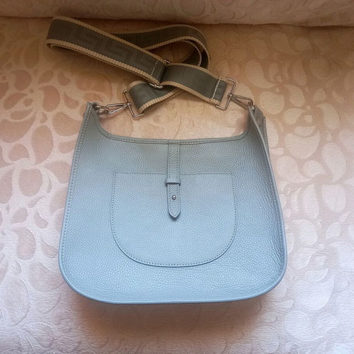 Shoulder bag like new, grey synthetic leather