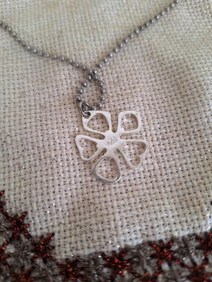 Necklace new 925 silver with flower and metal chain