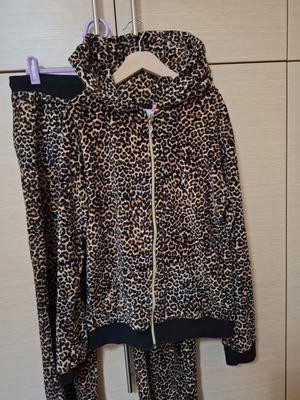 Φόρμες βελουτέ animal print σαν καινούργιο, μέγεθος S