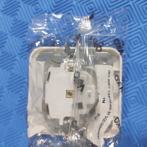 Single recessed power socket new in packaging