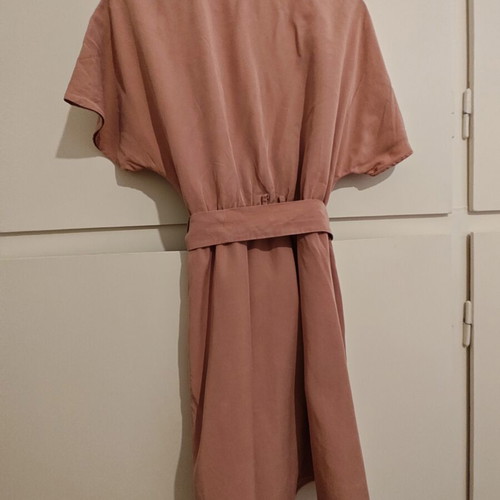 Toi&Moi dress medium used, pink-salmon color, V-neck with buttons